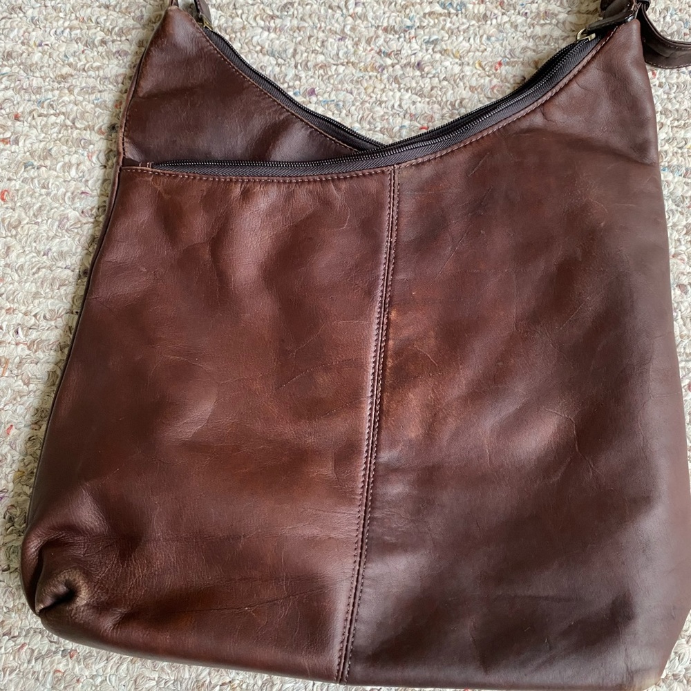 Boulder Ridge Leather Purse - Picture 8 of 11